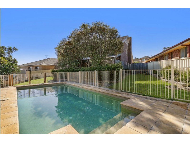 9 Lupin Close, Woongarrah NSW 2259