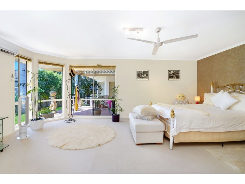 5 Barrington Drive, Woongarrah NSW 2259