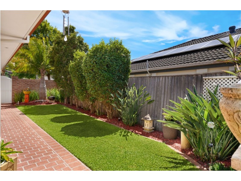 5 Barrington Drive, Woongarrah NSW 2259