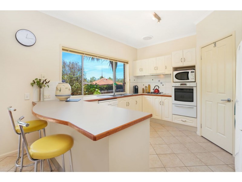 5 Barrington Drive, Woongarrah NSW 2259