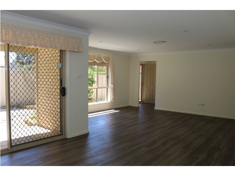 8a Leppington Street, Wyong NSW 2259