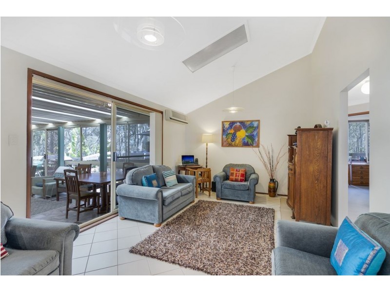 10 Forster Avenue, Watanobbi NSW 2259