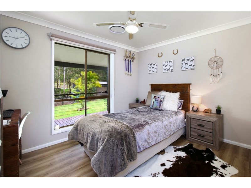 25 Treelands Drive, Jilliby NSW 2259