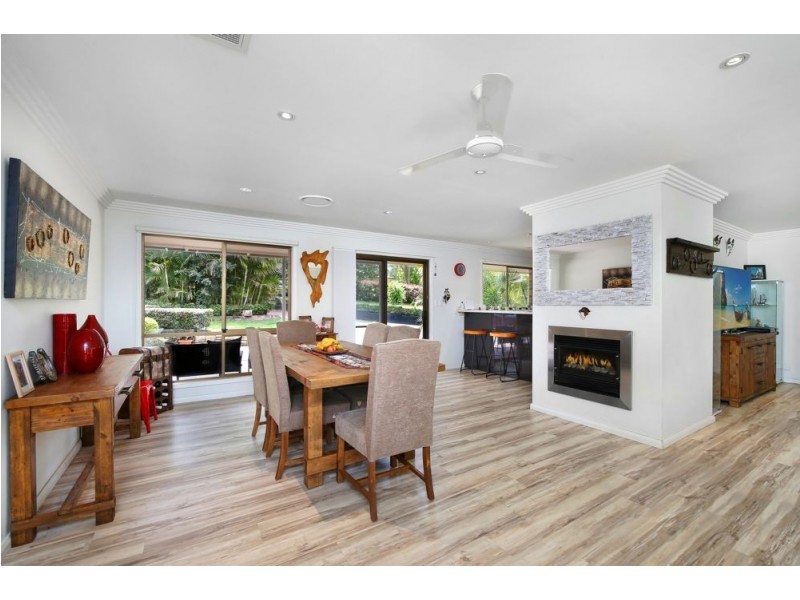 25 Treelands Drive, Jilliby NSW 2259