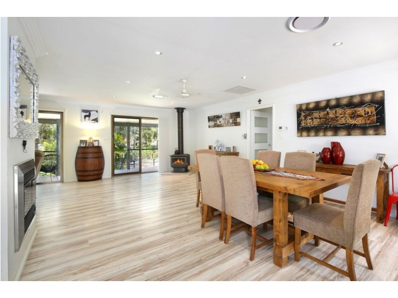 25 Treelands Drive, Jilliby NSW 2259