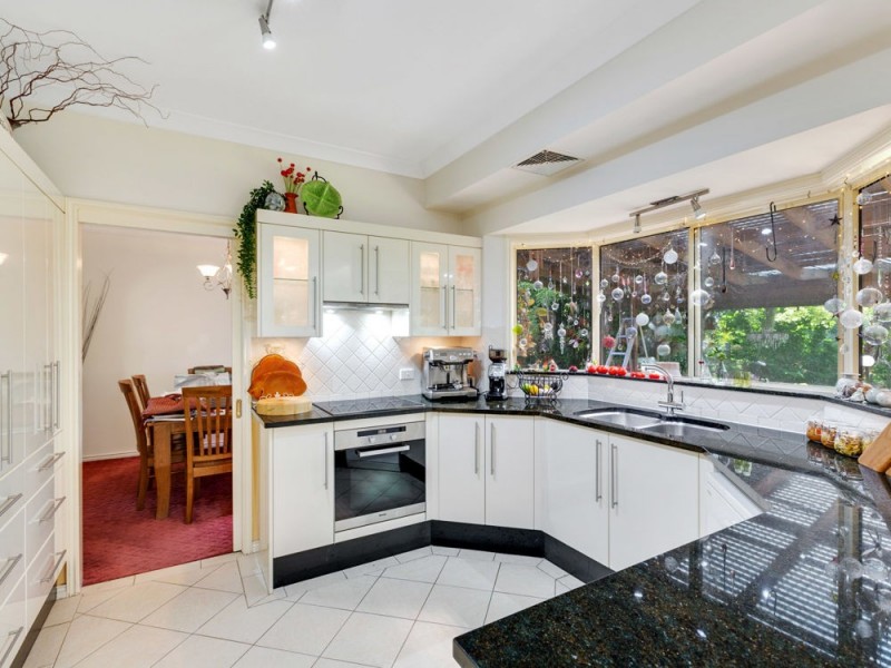 33 Forster Avenue, Watanobbi NSW 2259
