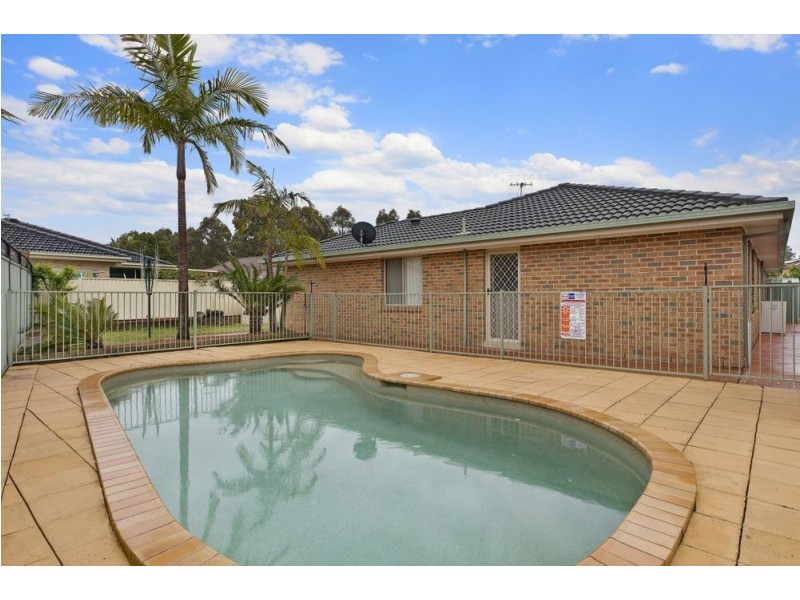 9 Stringybark Rd, Hamlyn Terrace NSW 2259