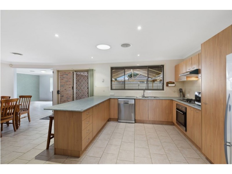 9 Stringybark Rd, Hamlyn Terrace NSW 2259