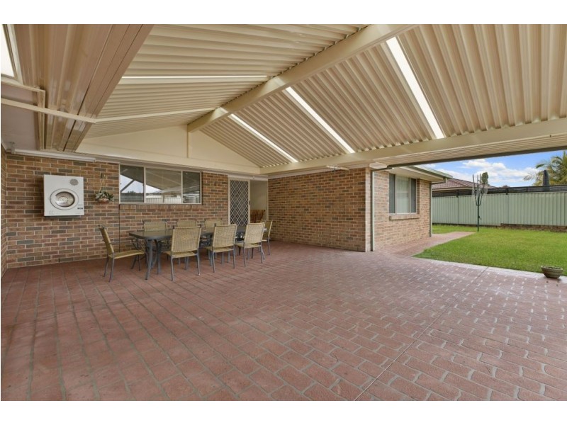 9 Stringybark Rd, Hamlyn Terrace NSW 2259