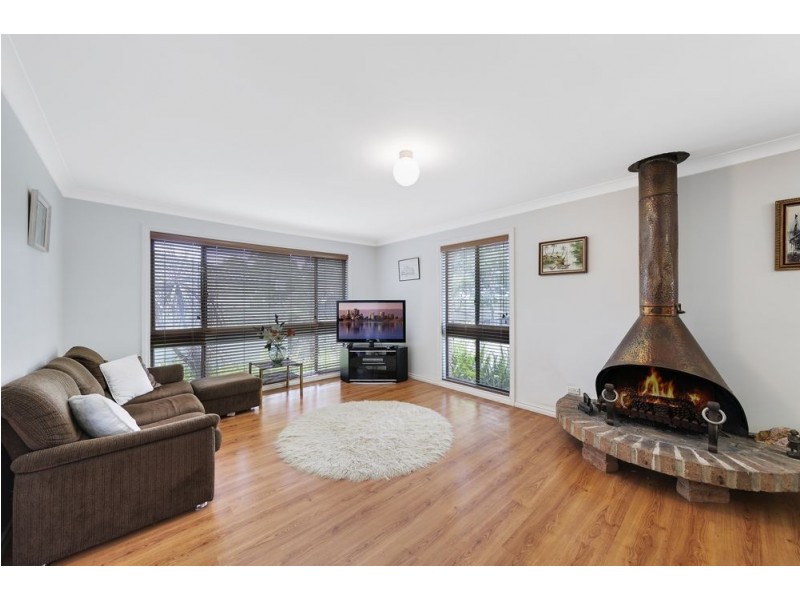 27 Craigie Avenue, Kanwal NSW 2259