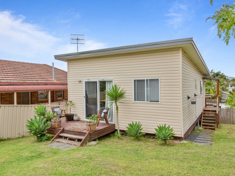 12 & 12a Chapman Avenue, Wyong NSW 2259