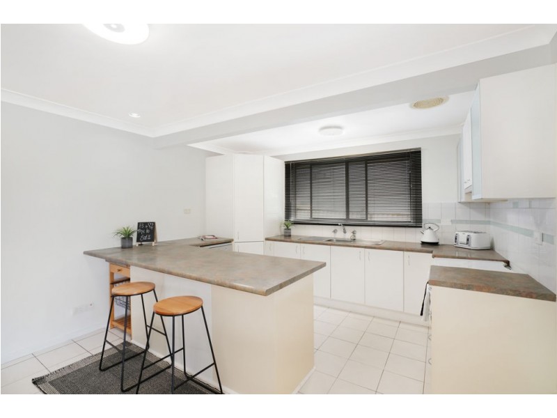 10 Cambridge Avenue, Kanwal NSW 2259