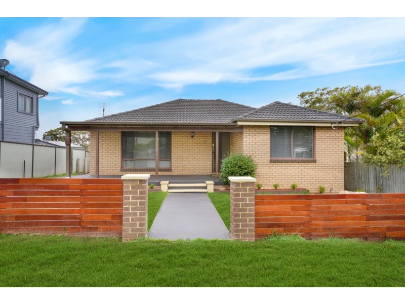 10 Cambridge Avenue, Kanwal NSW 2259