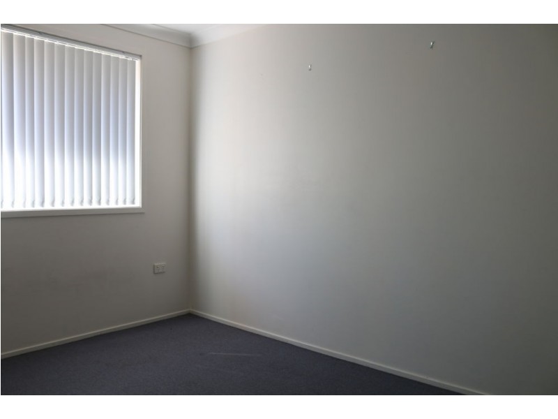 1 Pine Court, Blue Haven NSW 2262