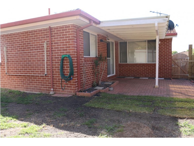 1 Pine Court, Blue Haven NSW 2262