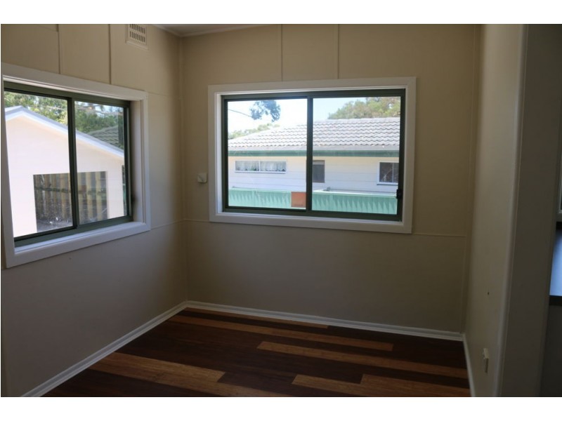 11 Kawana Avenue, Blue Haven NSW 2262