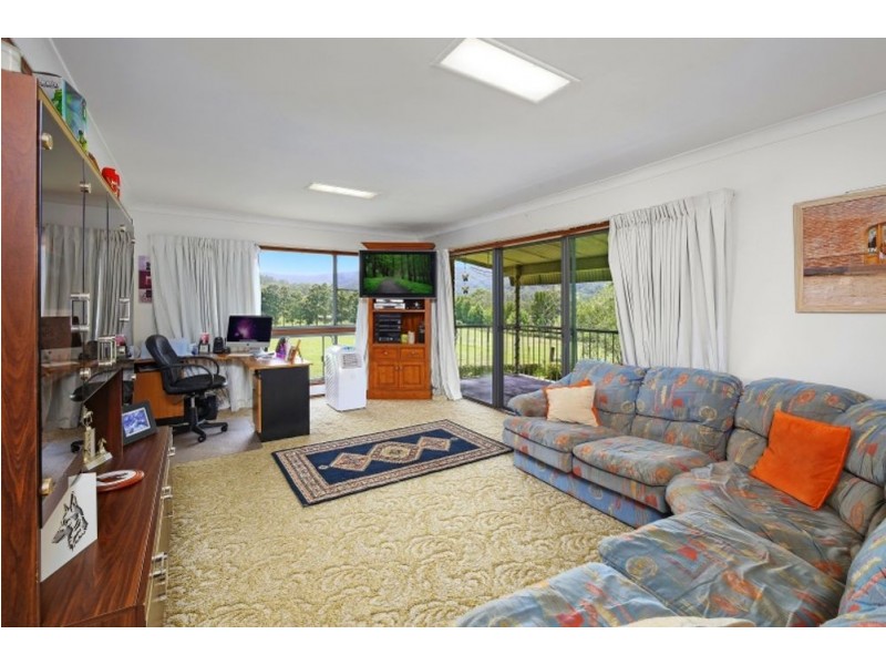 1387 Yarramalong Road, Yarramalong NSW 2259