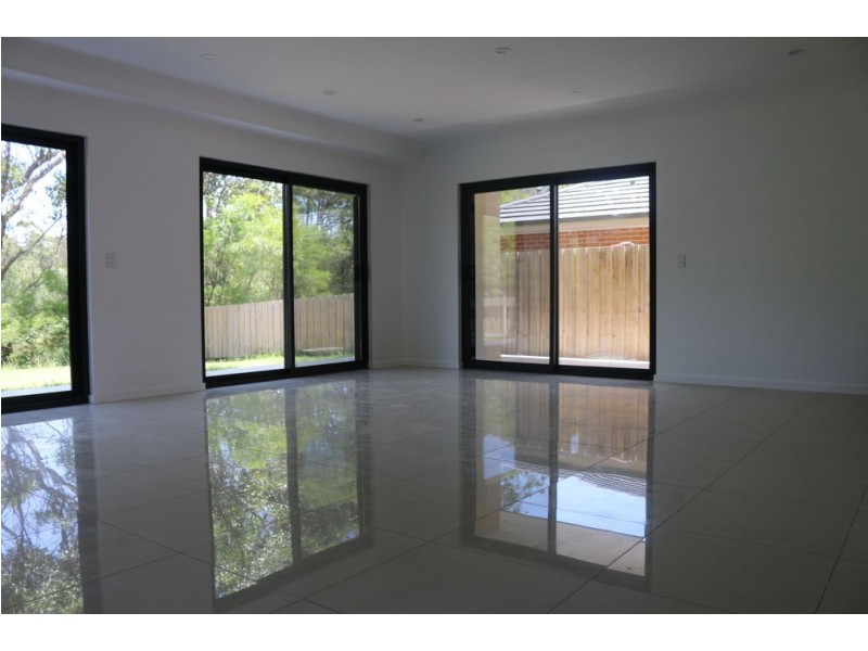 32 Parry Parade, Wyong NSW 2259