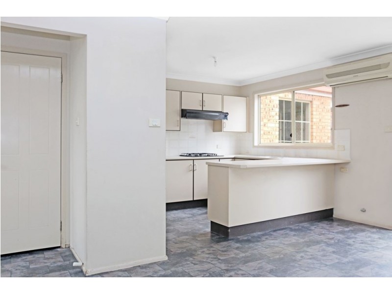 2 St Lawrence Avenue, Blue Haven NSW 2262