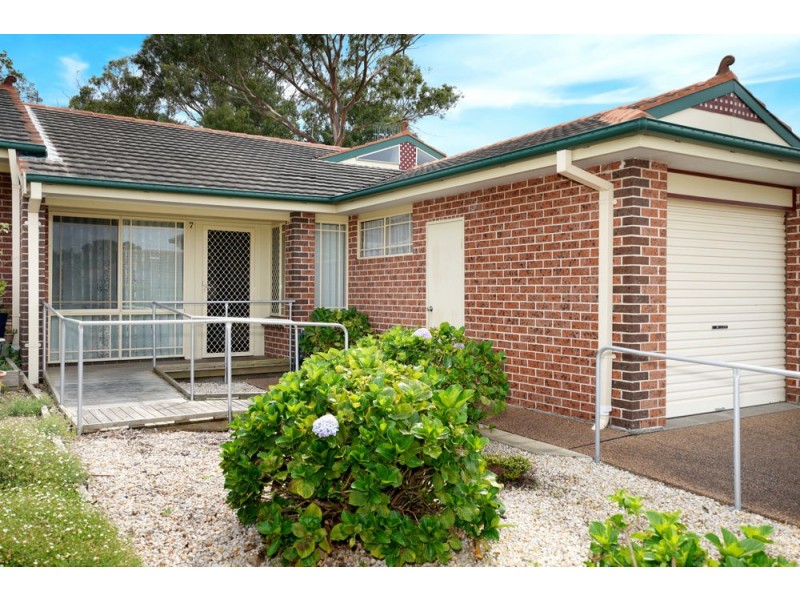 7/4 Beryl Street, Gorokan NSW 2263