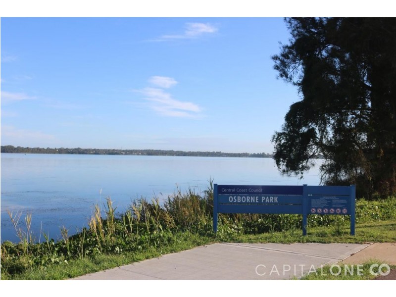 12 Sixth Avenue, Toukley NSW 2263