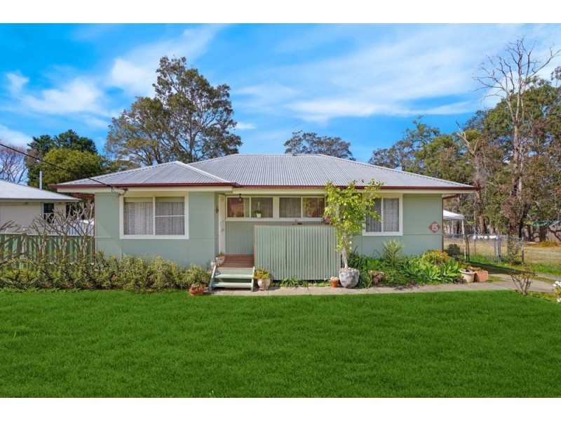 15 Owen Avenue, Wyong NSW 2259