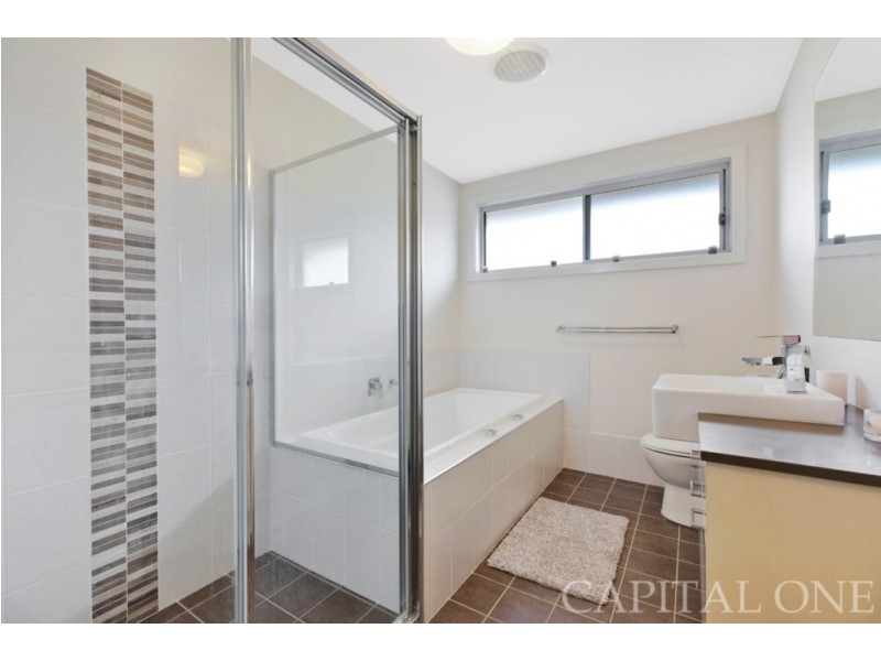 8 Irons Rd, Wyong NSW 2259