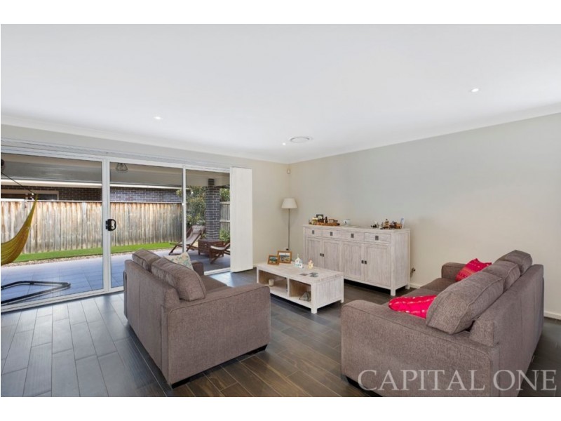 8 Irons Rd, Wyong NSW 2259