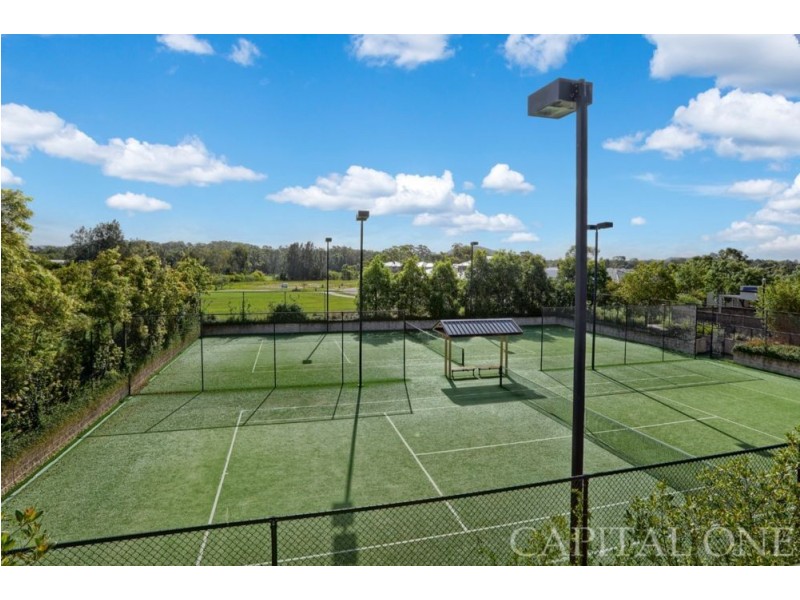 8 Irons Rd, Wyong NSW 2259