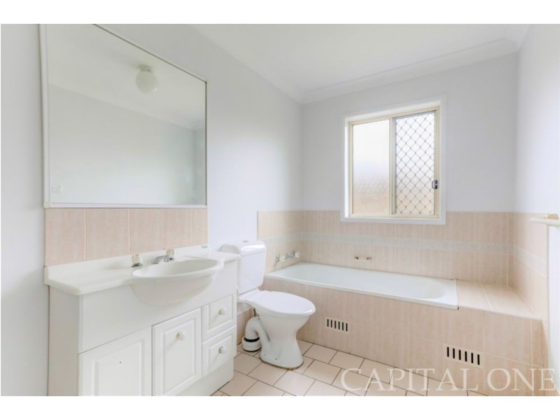 6b Levitt Street, Wyong NSW 2259