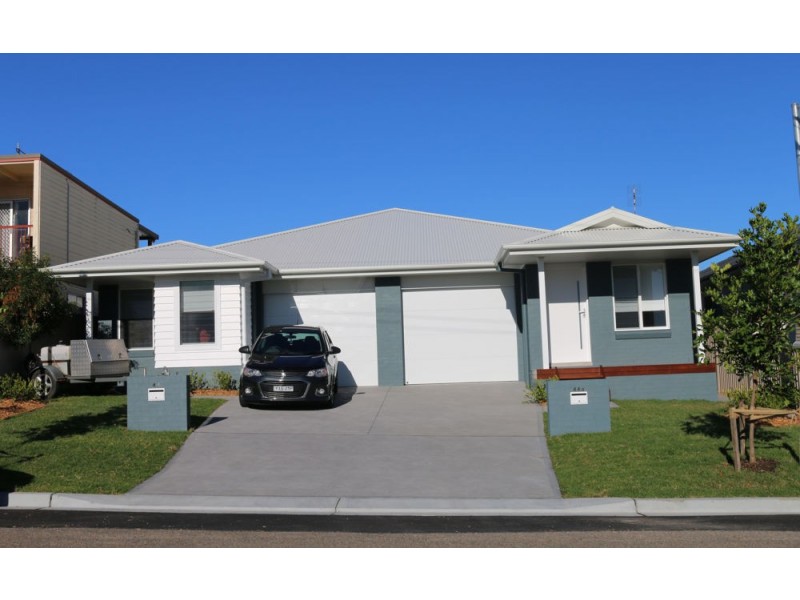 44a Kalulah Avenue, Gorokan NSW 2263