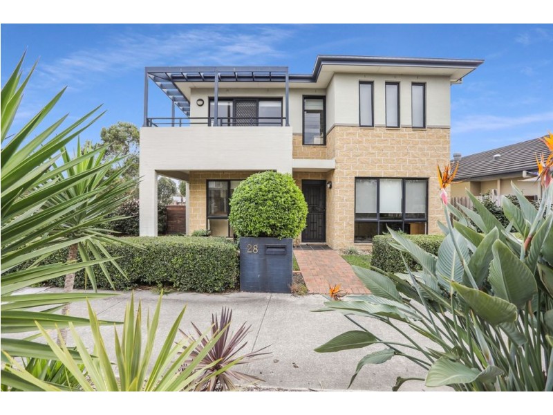 28 Kooindah Boulevard, Wyong NSW 2259