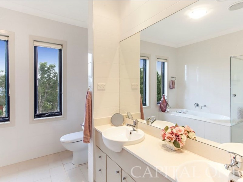 28 Kooindah Boulevard, Wyong NSW 2259