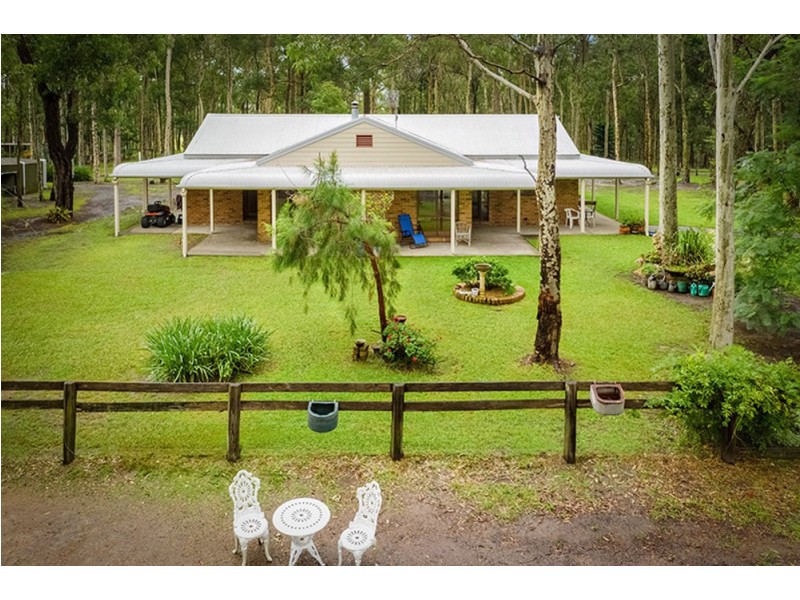 3 Francis Byrnes Road, Jilliby NSW 2259