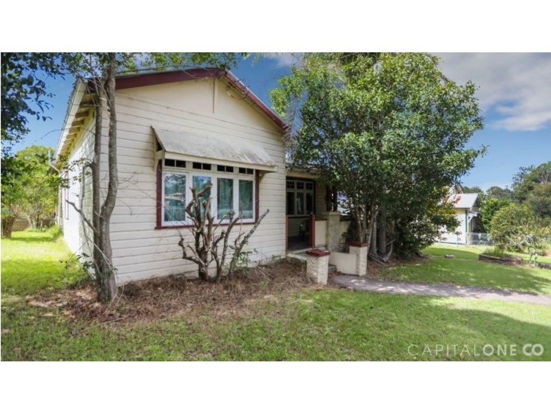 27 Anzac Ave, Wyong NSW 2259