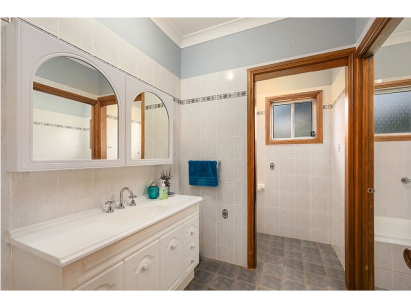 583 Dicksons Road, Jilliby NSW 2259