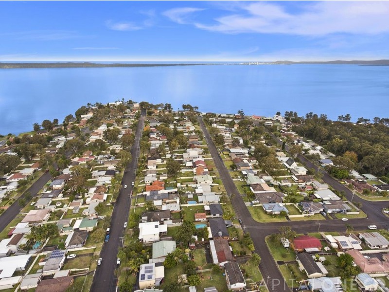 35 Wall Road, Gorokan NSW 2263