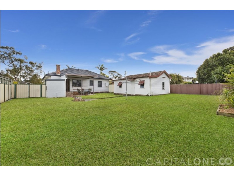35 Wall Road, Gorokan NSW 2263