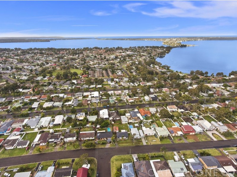 35 Wall Road, Gorokan NSW 2263