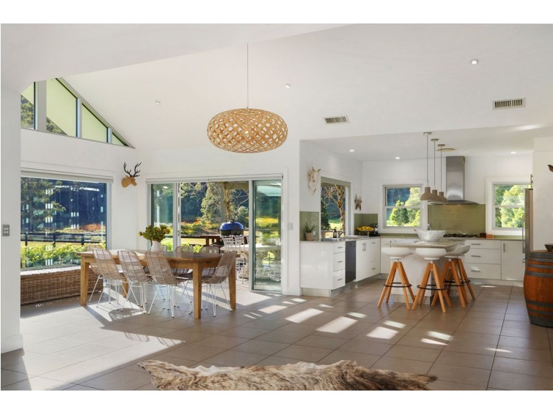 143 Stinsons Lane, Yarramalong NSW 2259