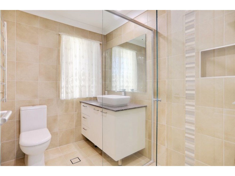 11 Augusta Close, Watanobbi NSW 2259