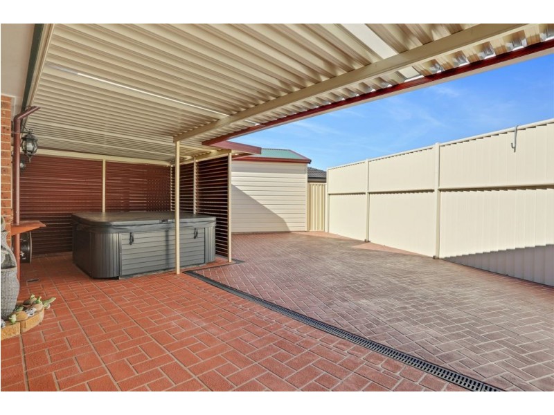 11 Augusta Close, Watanobbi NSW 2259