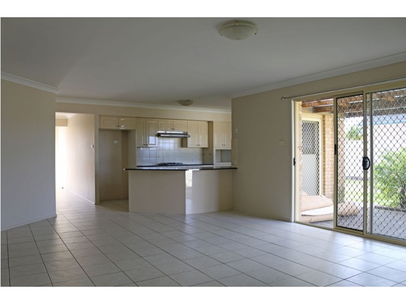 17 Highberry Street, Woongarrah NSW 2259