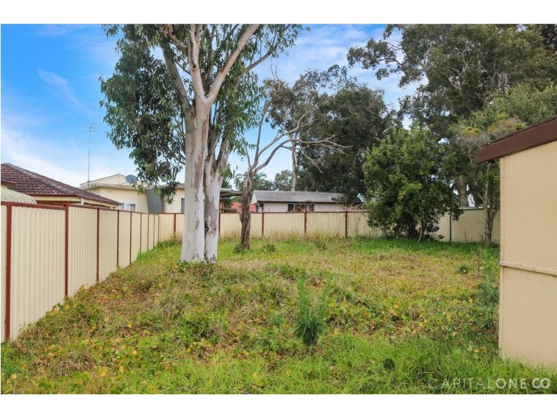 4 Manuka Parade, Gorokan NSW 2263