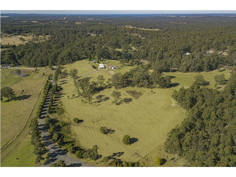 64 Woods Road, Jilliby NSW 2259