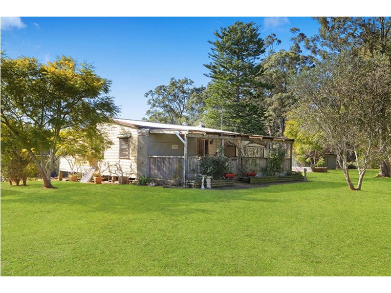 64 Woods Road, Jilliby NSW 2259