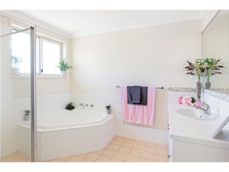 109 Orchid Way, Wadalba NSW 2259