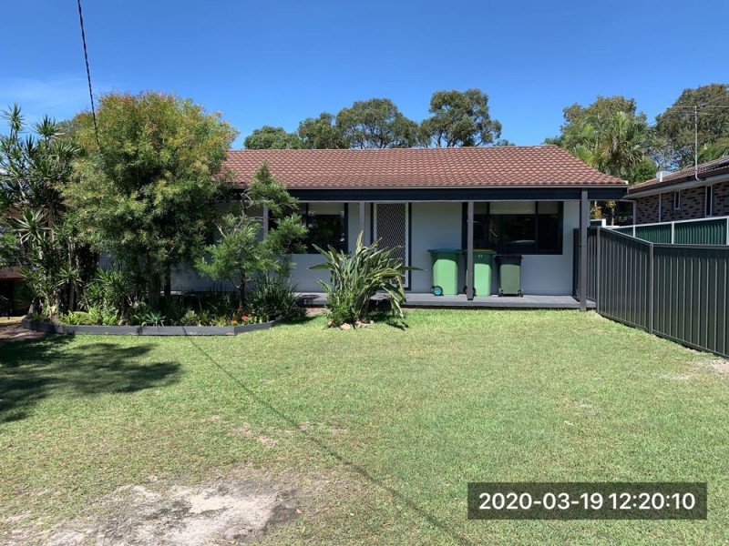 15 Chisholm Avenue, Lake Munmorah NSW 2259