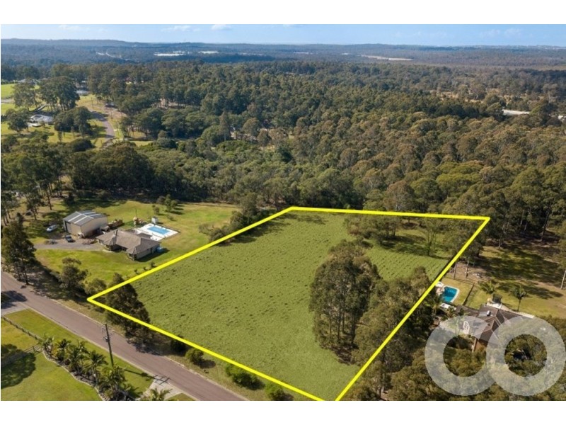 33 Burlington Avenue, Jilliby NSW 2259