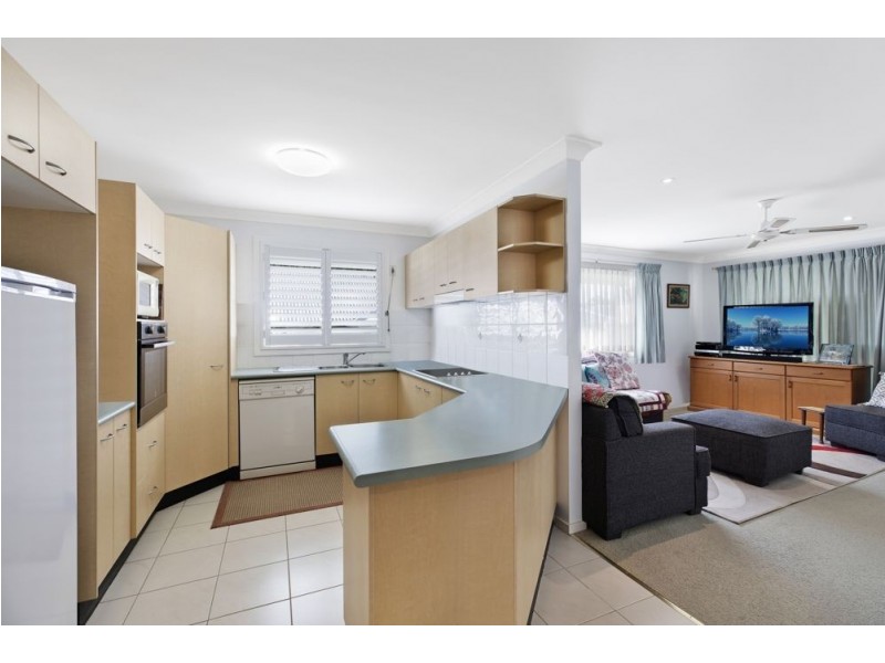 56/2 Saliena Avenue, Lake Munmorah NSW 2259